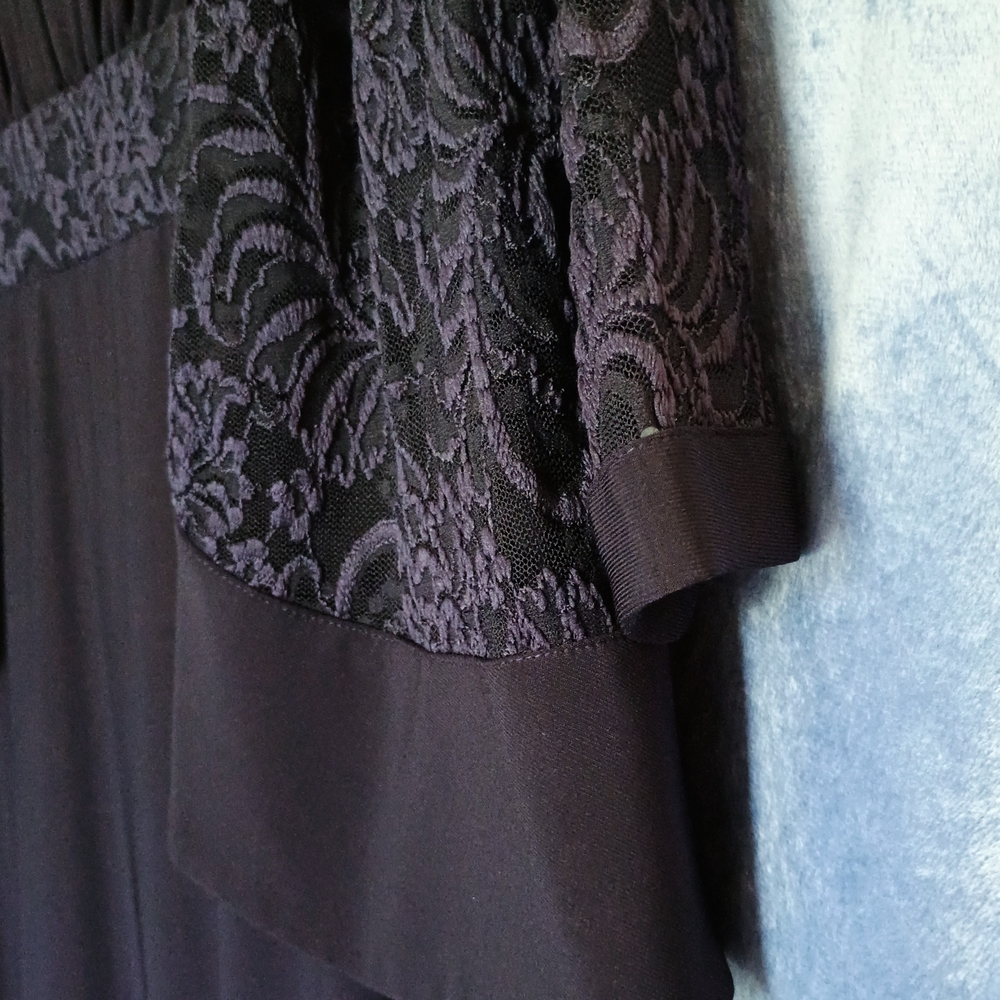 R & M Collection Navy Dress with Lace Detail - Picture 4 of 12
